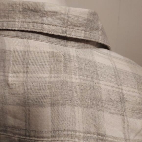 Old Navy  size M VGC arm pit to pit 18 shoulder down is 24 1/2 - Picture 6 of 6